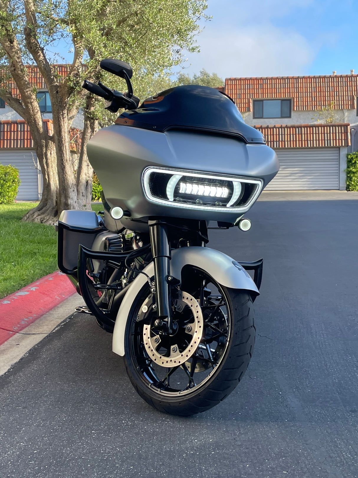 Eagle Lights HALOS DRL Bezel With Vent Inserts And White LED Running Lights for Harley-Davidson® Road Glide Motorcycles