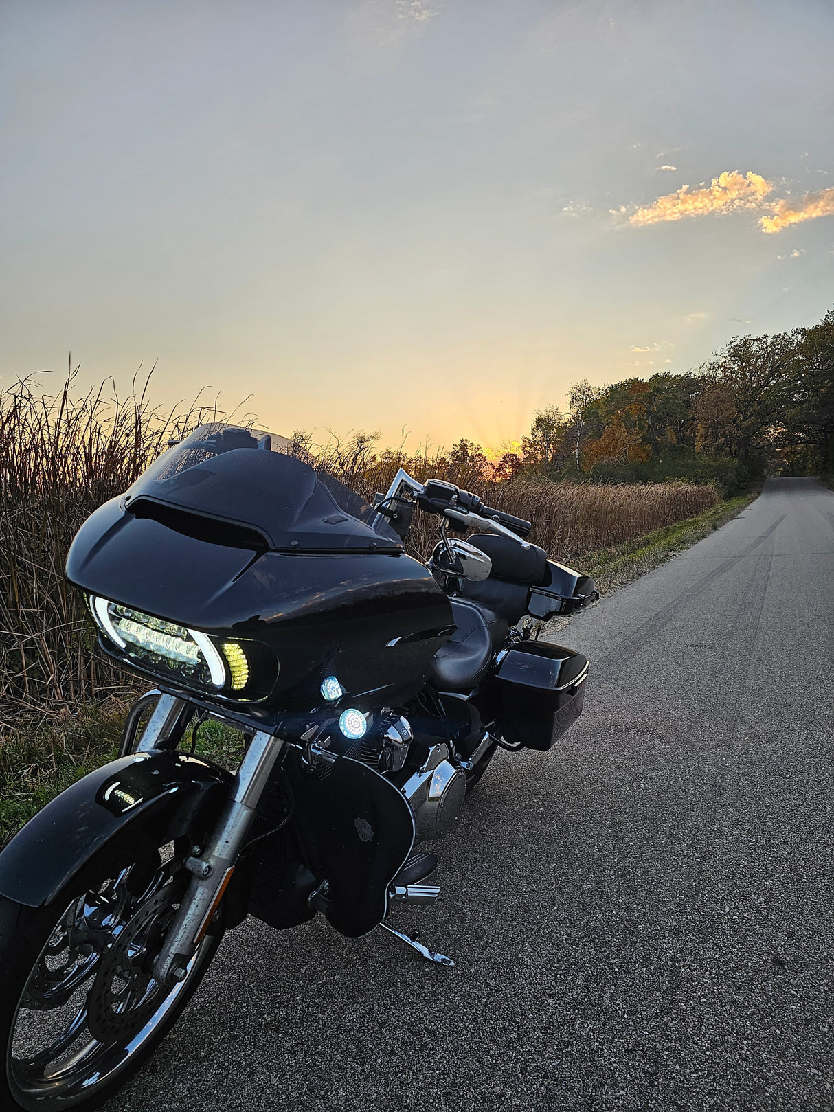 Eagle Lights LED Projection Headlight for Harley Davidson 2015 or Newer Road Glide with Vent Insert Light Combo Kit