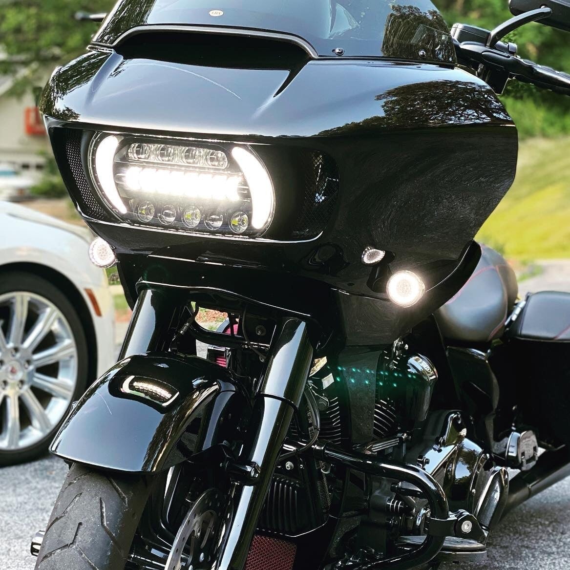 Eagle Lights LED Projection Headlight for Harley Davidson 2015 or Newer Road Glide with HALOS Vent Insert Light Combo Kit